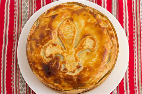 hot water crust pies tudor biscuits and marzipan|Recipe for vegetarian Tudor pie, 16th century veggies and spices.